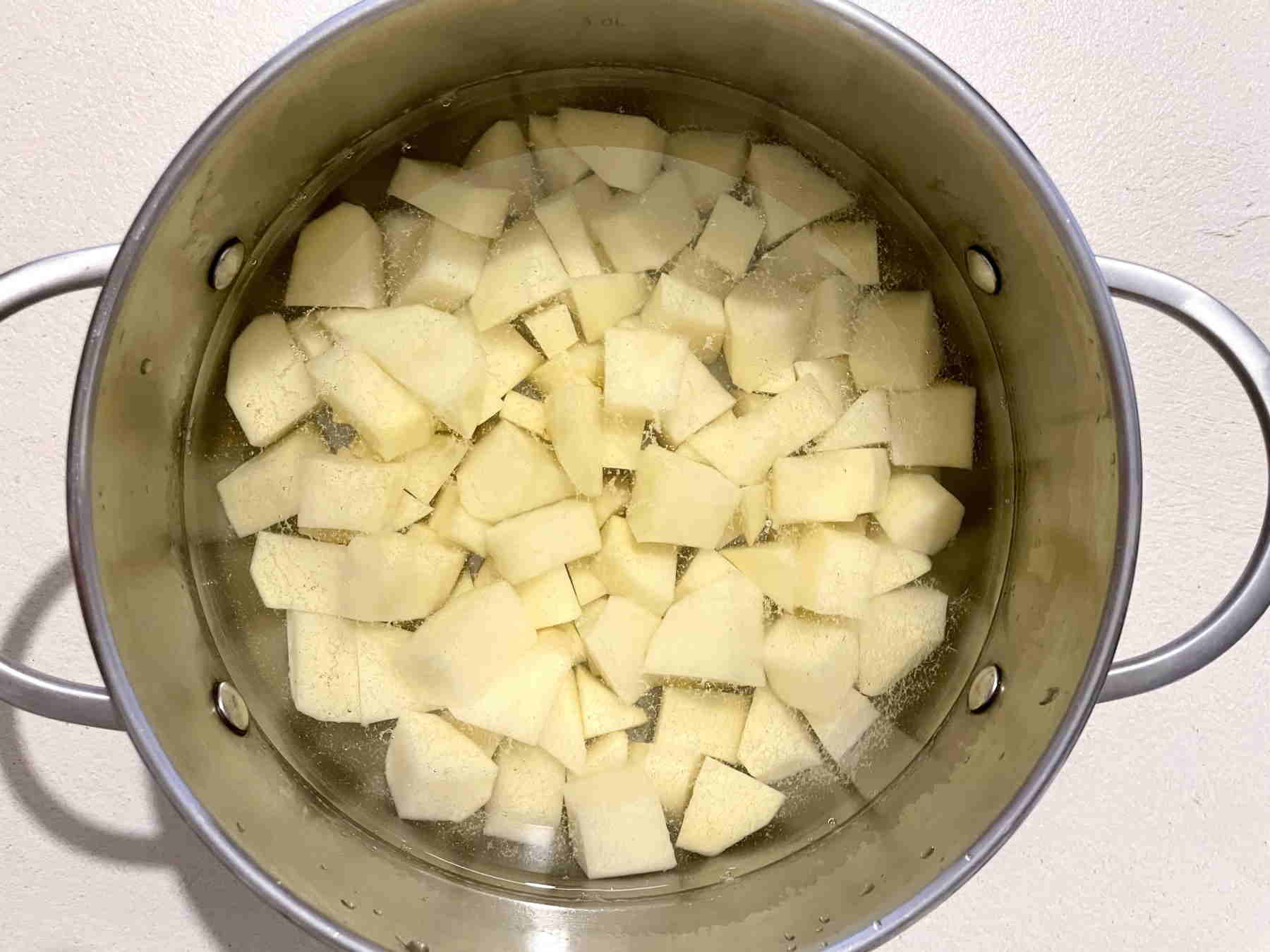 картофель для молочного супа