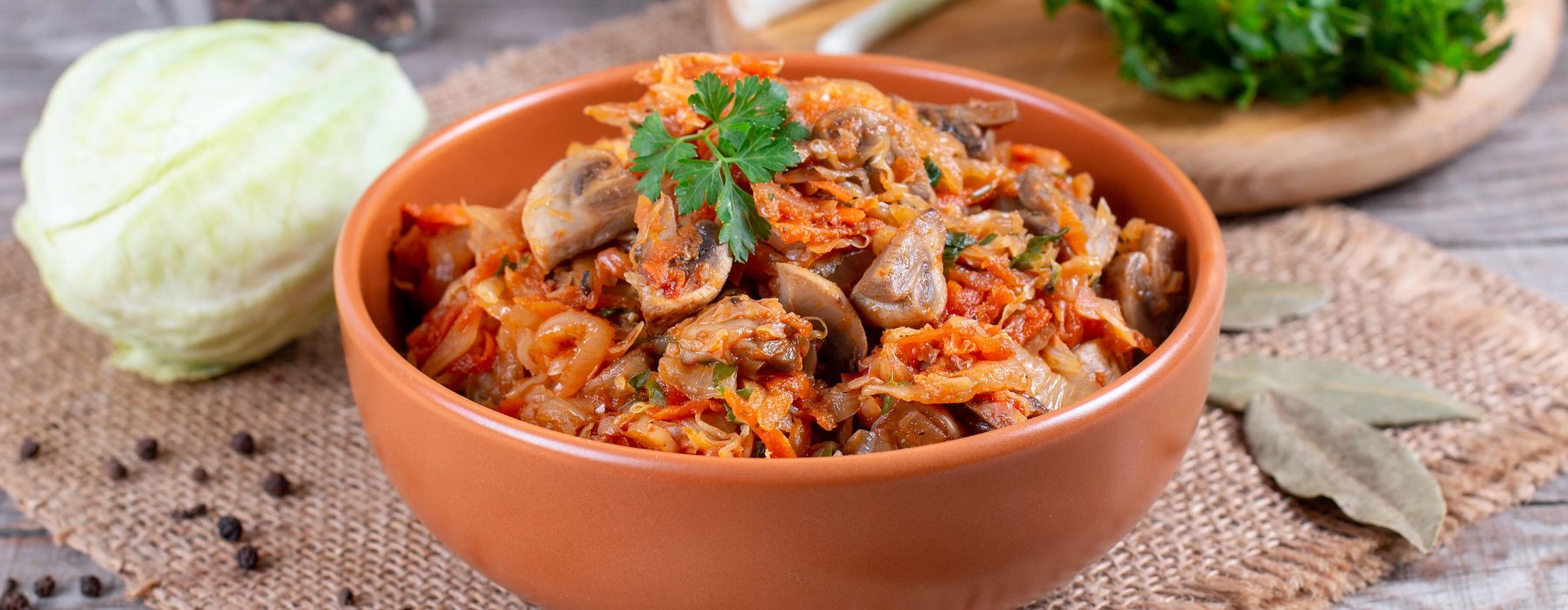 как приготовить капусту тушеную с грибами 