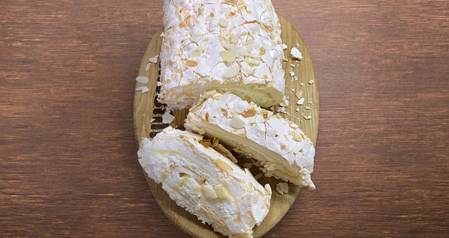 меренговый рулет с лимонным курдом