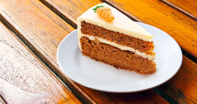 Морковный торт с домашней глазурью из сливочного сыра