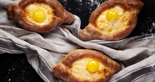 Хачапури по-аджарски