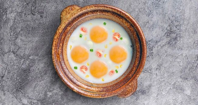 Яєчня у мікрохвильовці Яєчня в мікрохвильовці