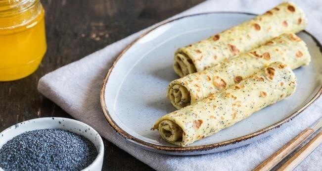 Рецепт смачних млинців з маком